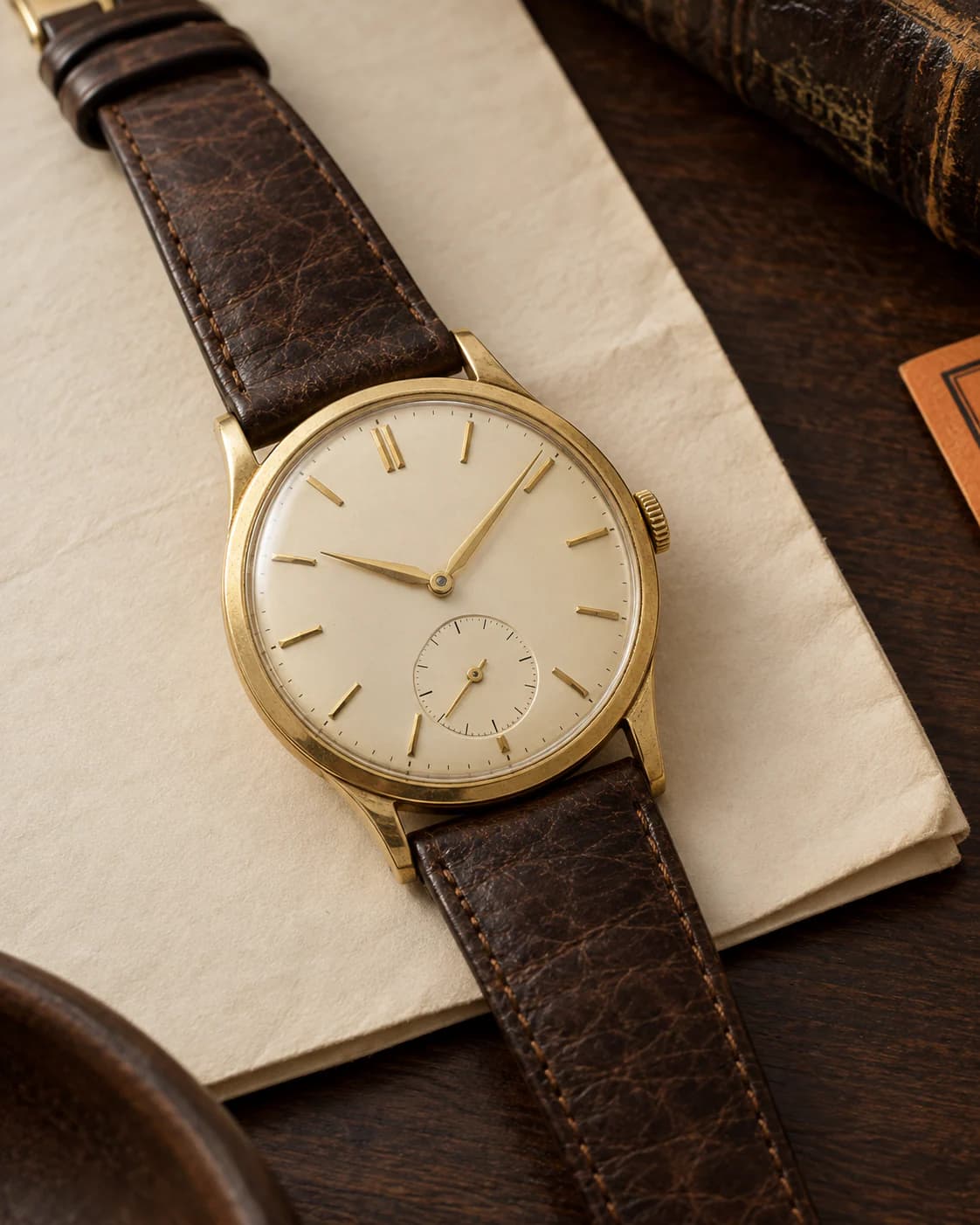 Patek Philippe Calatrava 96 style (WL-0623, 1978) - dial, case and brown alligator, front view